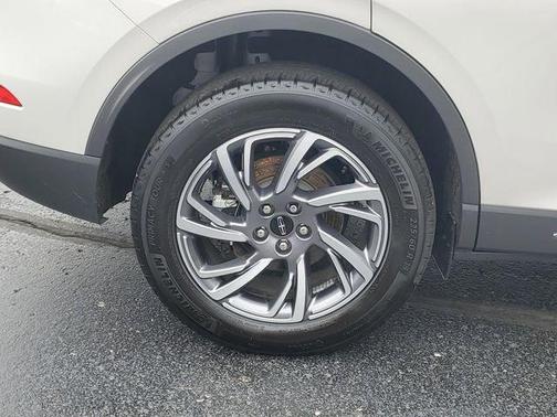 Pearl Metallic 2023 Lincoln Corsair Standard