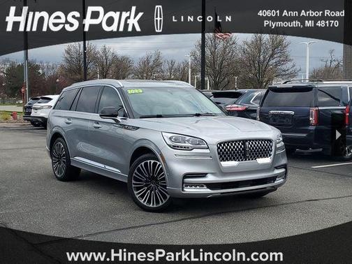 Silver Radiance Metallic Clearcoat 2023 Lincoln Aviator Black Label AWD