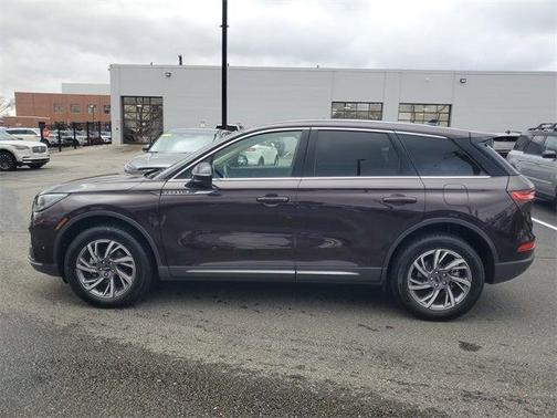 2023 Lincoln Corsair Standard