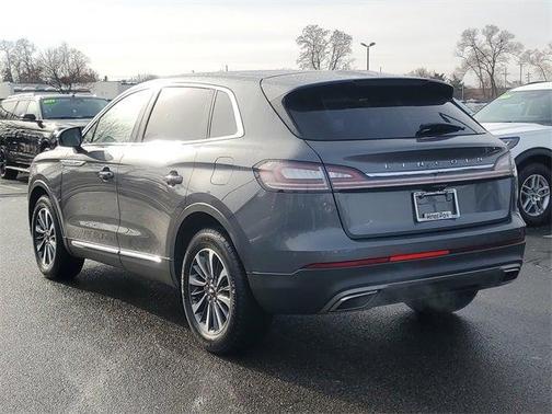 2022 Lincoln Nautilus Standard