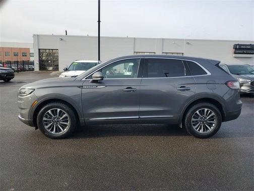 2022 Lincoln Nautilus Standard