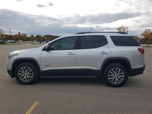 2017 GMC Acadia SLE-2