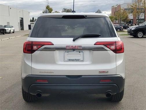2017 GMC Acadia SLE-2