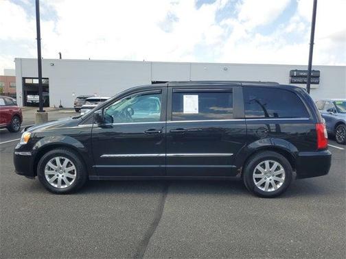 2013 Chrysler Town & Country Touring