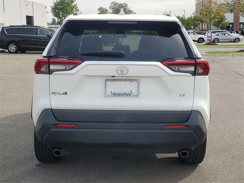 2019 Toyota RAV4 LE