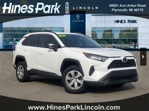 2019 Toyota RAV4 LE