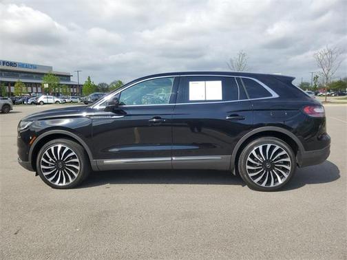 2022 Lincoln Nautilus Black Label