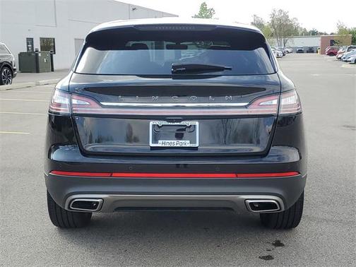 2022 Lincoln Nautilus Black Label