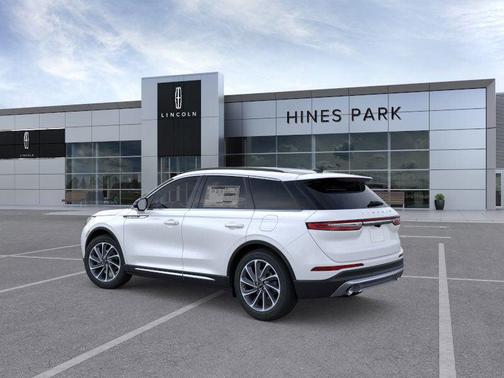 2025 Lincoln Corsair Premiere