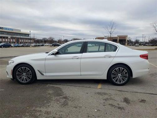 2019 BMW 530 530i