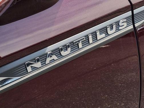 Burgundy Velvet Metallic Tinted Clearcoat 2023 Lincoln Nautilus Reserve