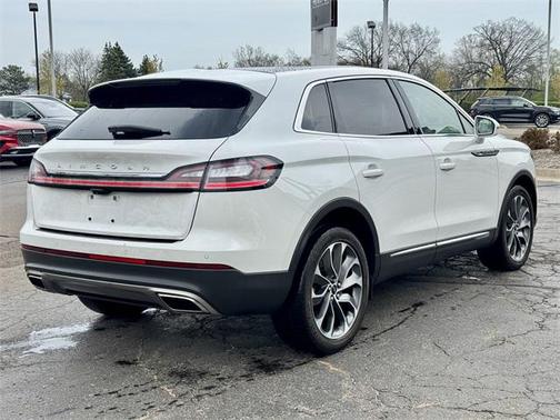 2022 Lincoln Nautilus Reserve