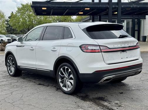 2022 Lincoln Nautilus Reserve