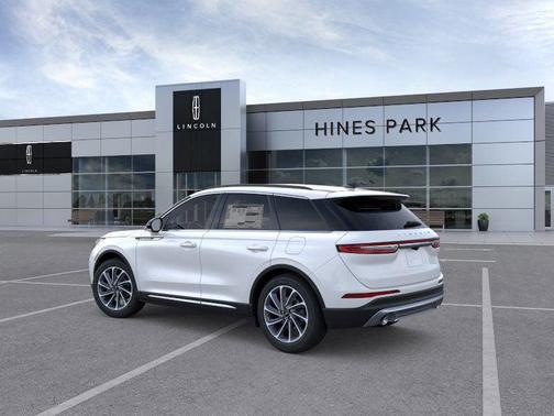 2026 Lincoln Corsair Premiere