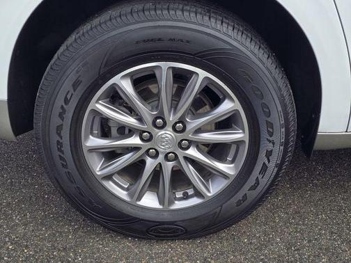 2022 Buick Enclave AWD Essence