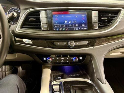 2022 Buick Enclave AWD Essence