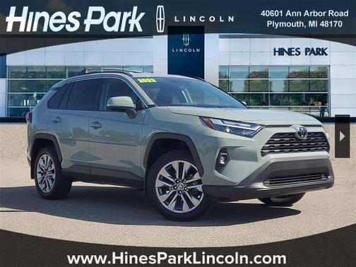 2022 Toyota RAV4 XLE Premium