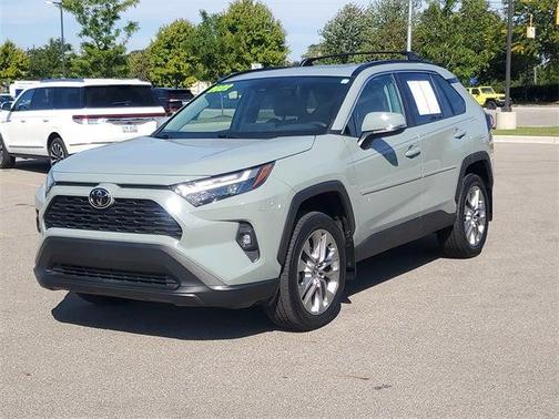 2022 Toyota RAV4 XLE Premium