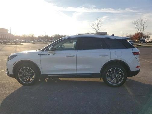 2024 Lincoln Corsair Premiere