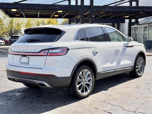 2022 Lincoln Nautilus Reserve