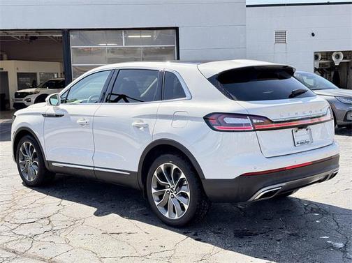 2022 Lincoln Nautilus Reserve
