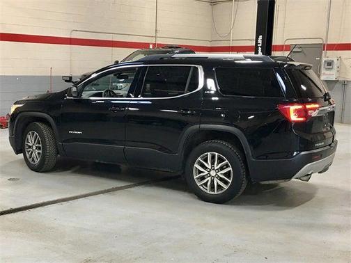 2019 GMC Acadia SLE-2
