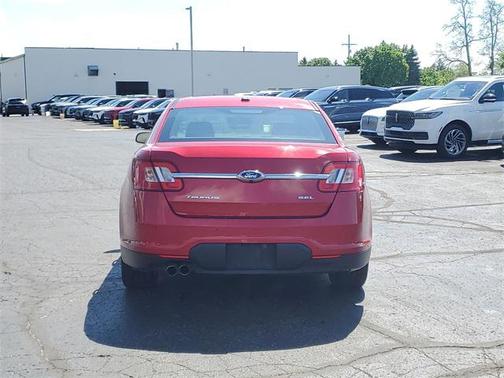 2011 Ford Taurus SEL