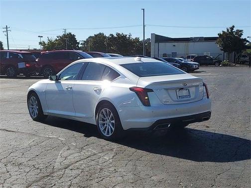2022 Cadillac CT5 Luxury