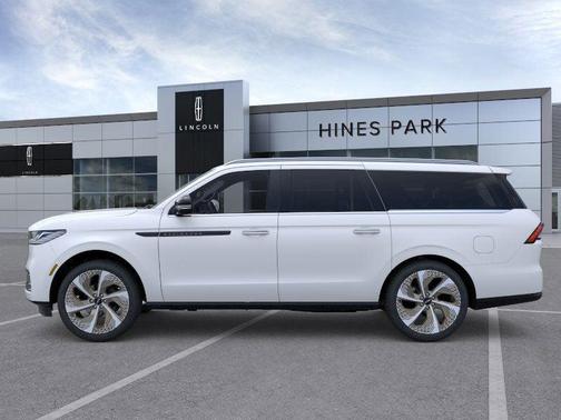 2025 Lincoln Navigator Black Label