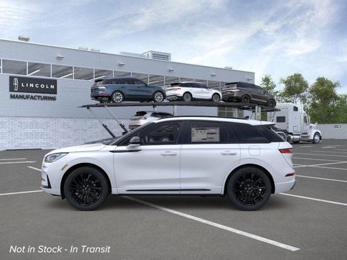 2026 Lincoln Corsair Premiere