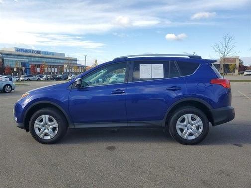2014 Toyota RAV4 LE
