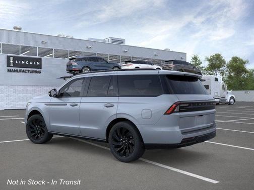 2025 Lincoln Navigator Reserve