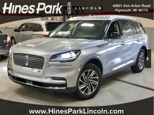 2022 Lincoln Aviator Standard AWD
