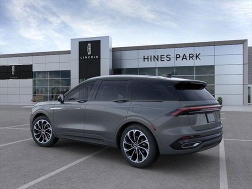 2025 Lincoln Nautilus Reserve