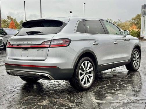 2019 Lincoln Nautilus Select