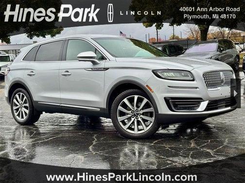 2019 Lincoln Nautilus Select