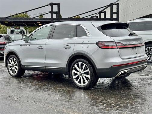 2019 Lincoln Nautilus Select