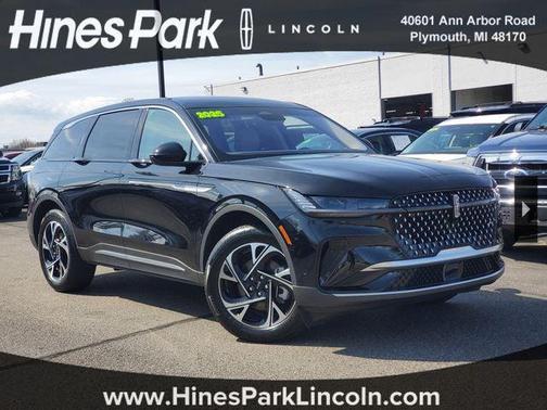 Infinite Black Metallic Clearcoat 2024 Lincoln Nautilus Premiere