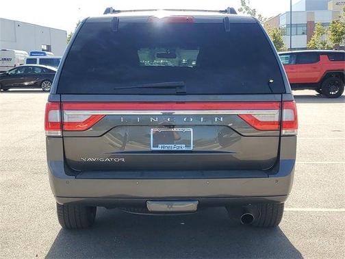 2017 Lincoln Navigator Select