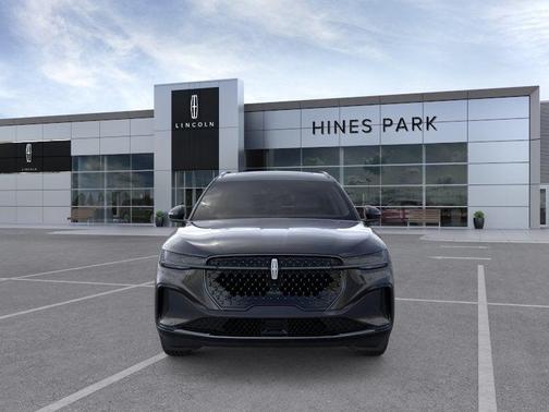 Infinite Black Metallic Clearcoat 2026 Lincoln Nautilus Reserve