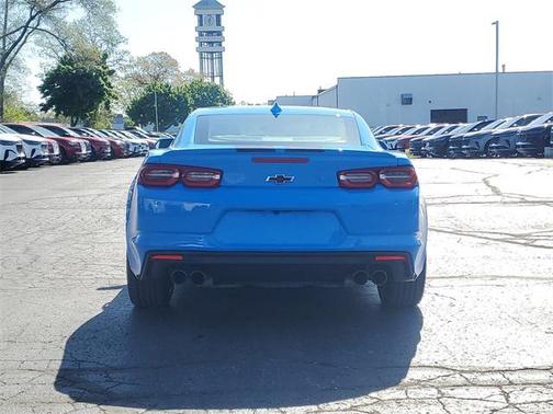 2023 Chevrolet Camaro RWD Coupe LT1