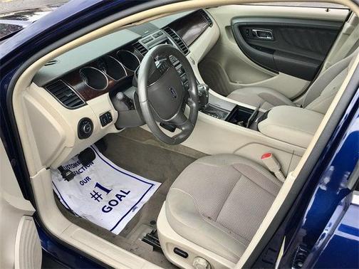 2011 Ford Taurus SEL