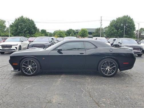 2015 Dodge Challenger R/T Scat Pack