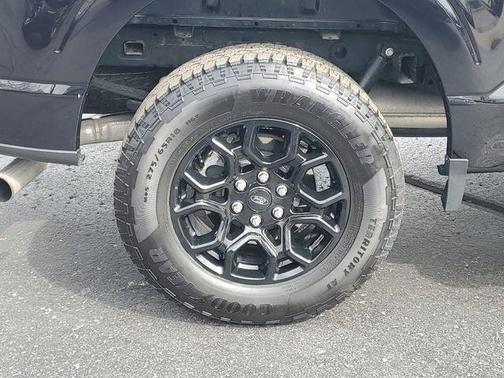 Agate Black Metallic 2024 Ford F-150 XLT