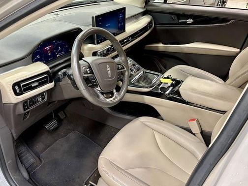 Ceramic Pearl Metallic Tinted Clearcoat 2023 Lincoln Nautilus Standard