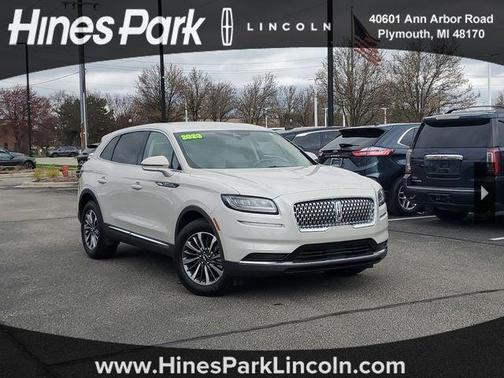 Ceramic Pearl Metallic Tinted Clearcoat 2023 Lincoln Nautilus Standard