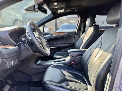 2019 Lincoln MKC Select