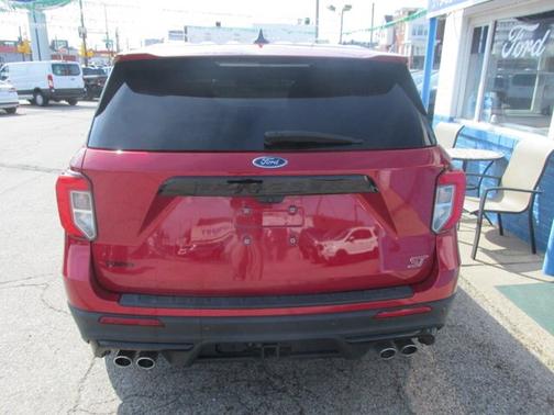 2022 Ford Explorer ST