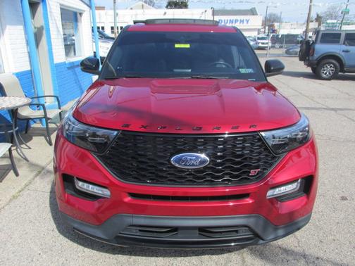 2022 Ford Explorer ST