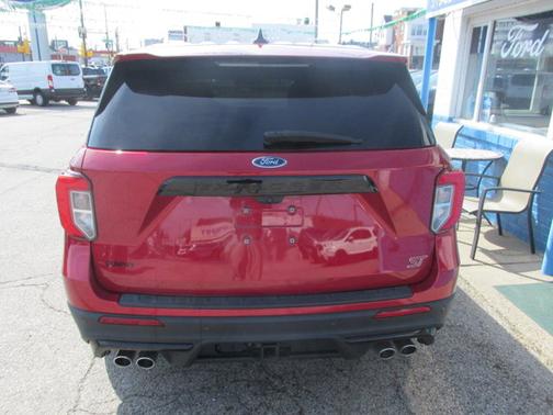 2022 Ford Explorer ST
